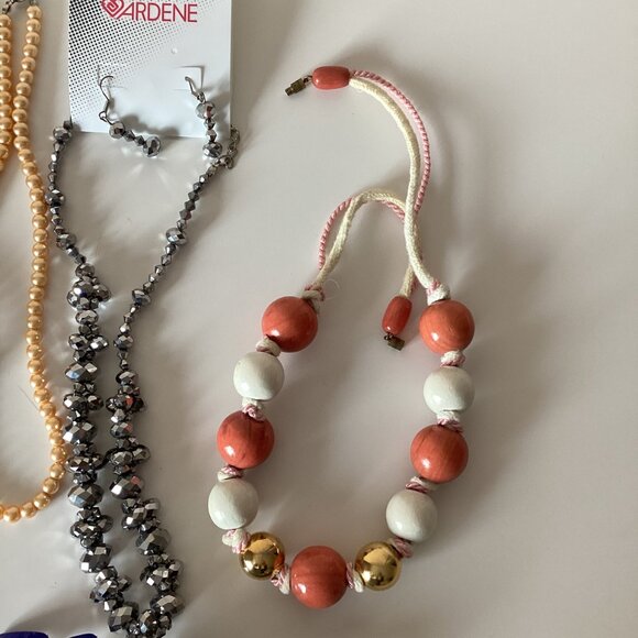 Bundle of Jewelry Earrings 3 Faux Pearl Necklaces Womens Accessories Owl Pendant - Picture 3 of 7